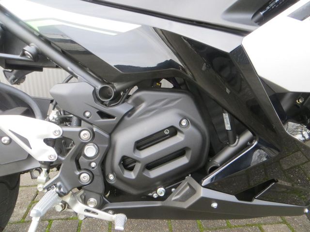 kawasaki - ninja-e-1