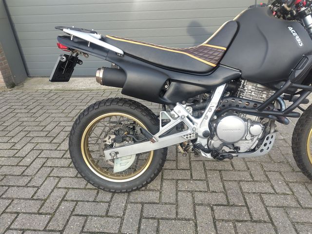 honda - nx-650--dominator