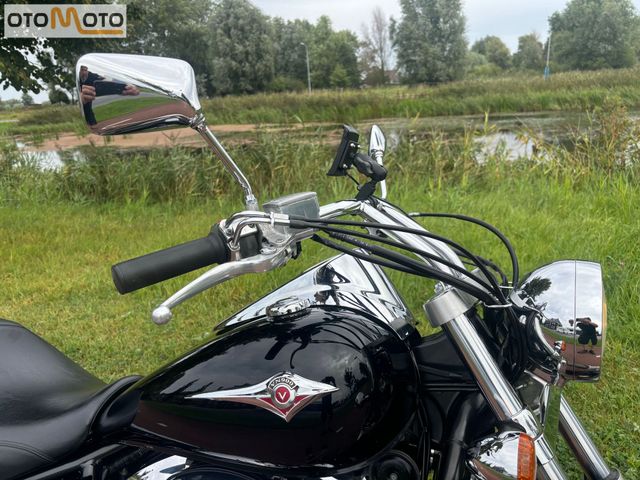 kawasaki - vn-900-classic