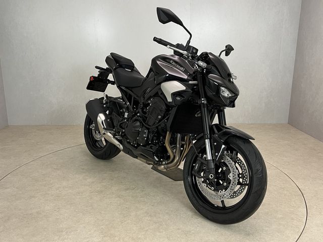 kawasaki - z900