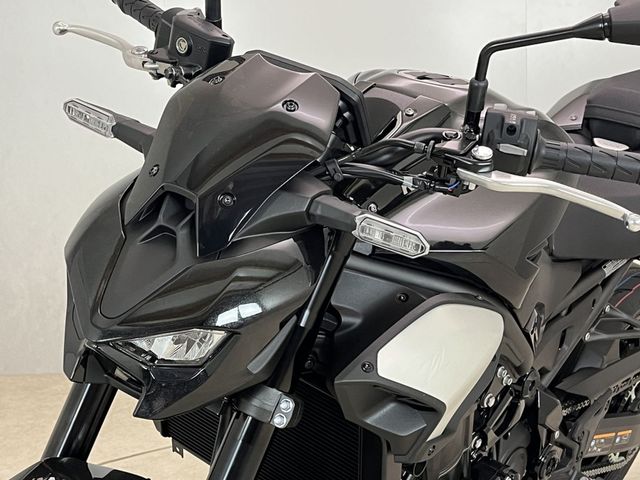 kawasaki - z900