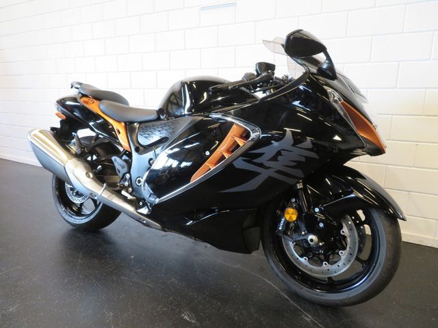 suzuki - gsx-r-1300-hayabusa