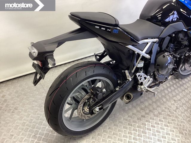 suzuki - gsx-8s