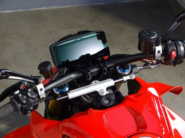 ducati - streetfighter-v4s