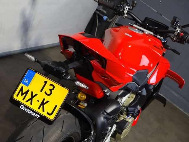 ducati - streetfighter-v4s