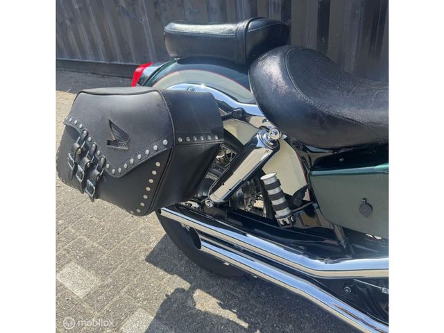 honda - vt-750-c2-shadow-ace