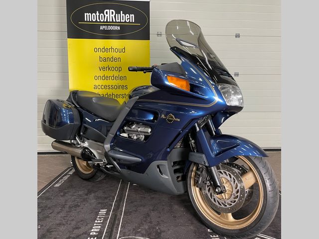 honda - st-1100-pan-european