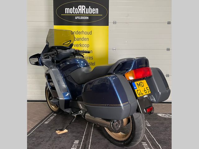 honda - st-1100-pan-european