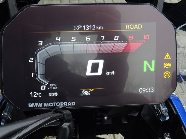 bmw - r-1300-gs-adventure-trophy