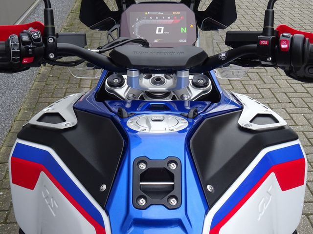 bmw - r-1300-gs-adventure-trophy