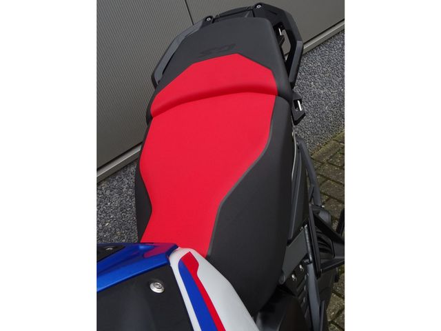 bmw - r-1300-gs-adventure-trophy