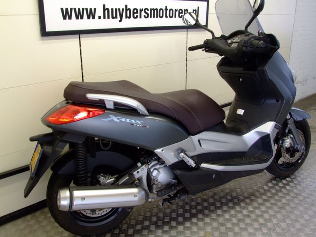 yamaha - x-max-250
