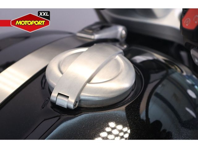 triumph - rocket-3-gt