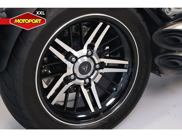 triumph - rocket-3-gt