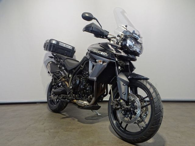 triumph - tiger-800-xrx
