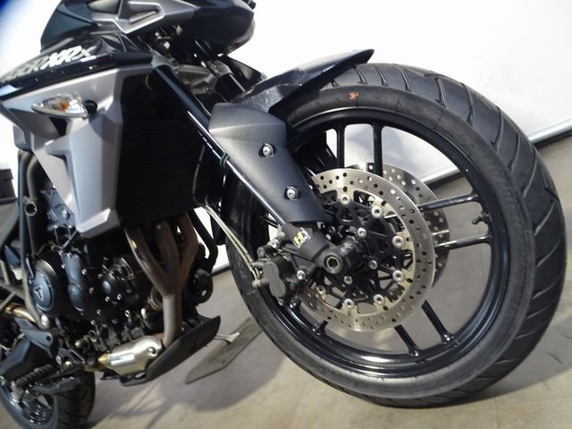 triumph - tiger-800-xrx