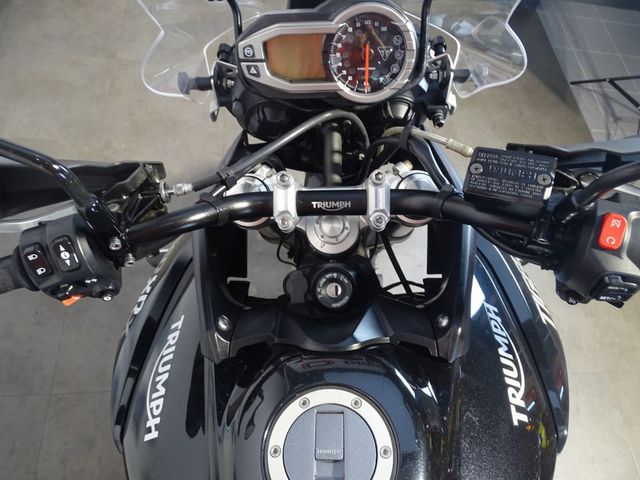 triumph - tiger-800-xrx