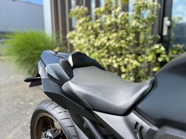 honda - cb-650-r