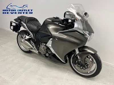 HONDA VFR 1200 F DCT C-ABS – foto 3