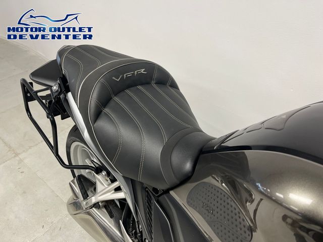 honda - vfr-1200-f-dct-c-abs