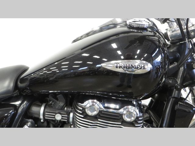 triumph - thunderbird