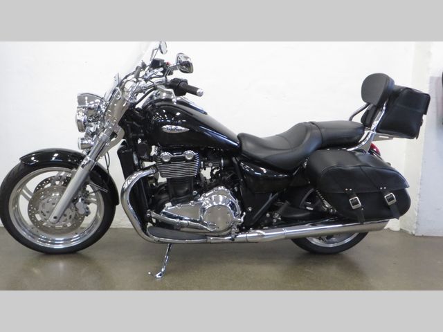 triumph - thunderbird