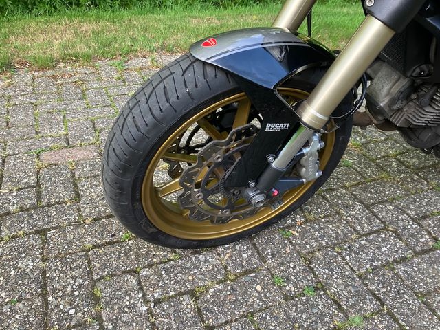 ducati - m-1100-evo