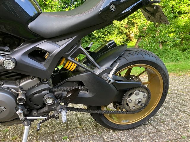 ducati - m-1100-evo