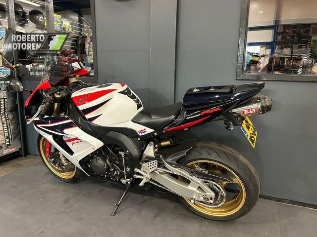 honda - cbr-1000-rr-fireblade