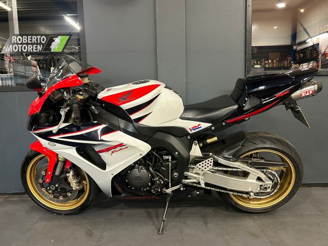 honda - cbr-1000-rr-fireblade