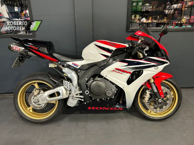 honda - cbr-1000-rr-fireblade