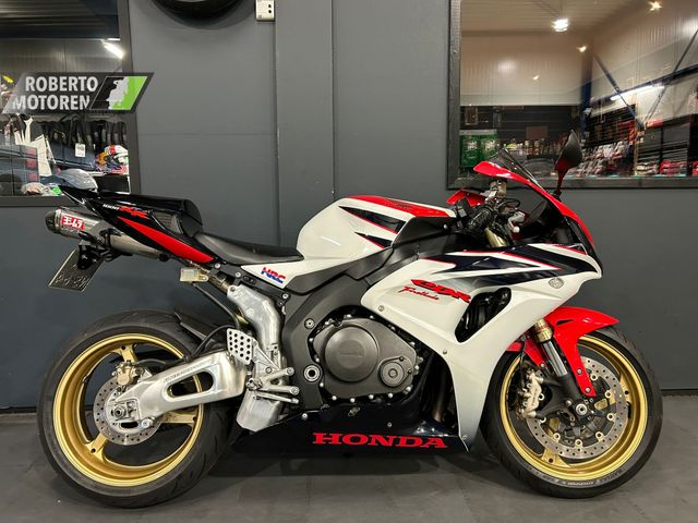 honda - cbr-1000-rr-fireblade