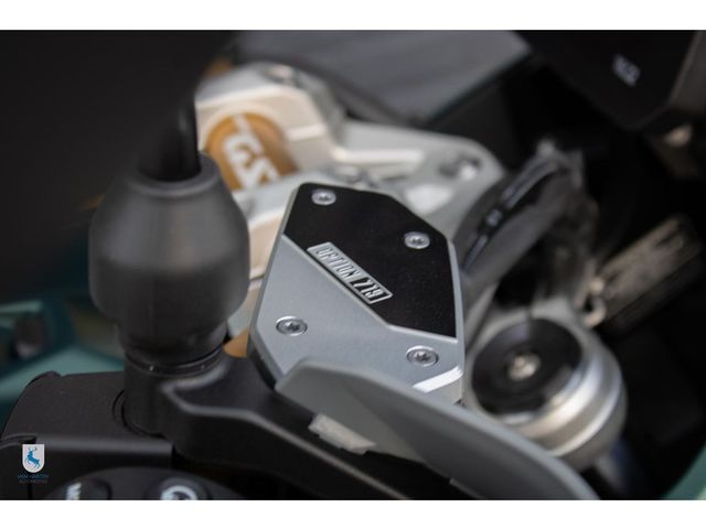 bmw - r-1300-gs-adventure