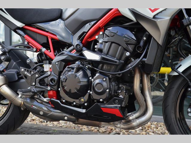 kawasaki - z900-performance