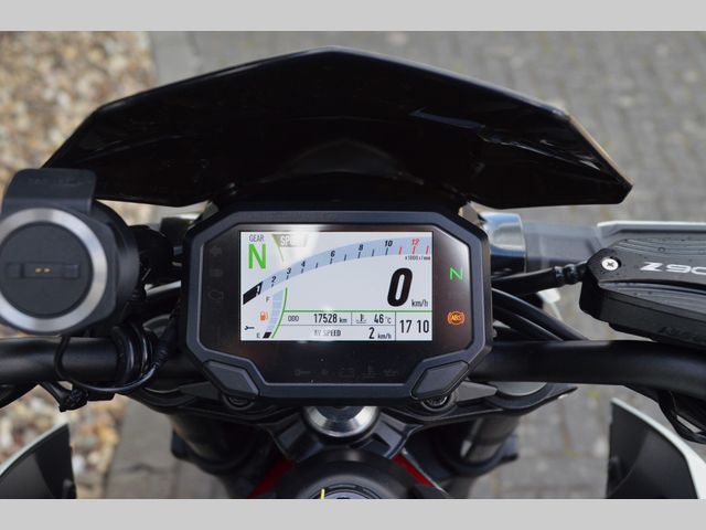 kawasaki - z900-performance