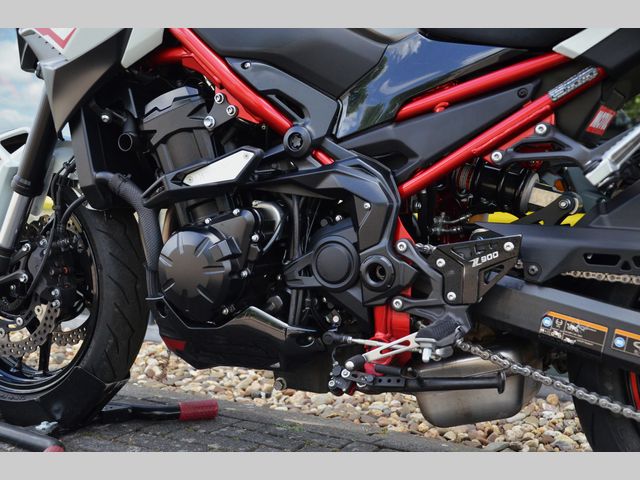 kawasaki - z900-performance