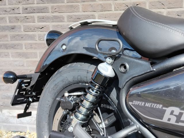 royal-enfield - super-meteor-650