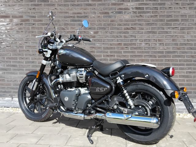 royal-enfield - super-meteor-650