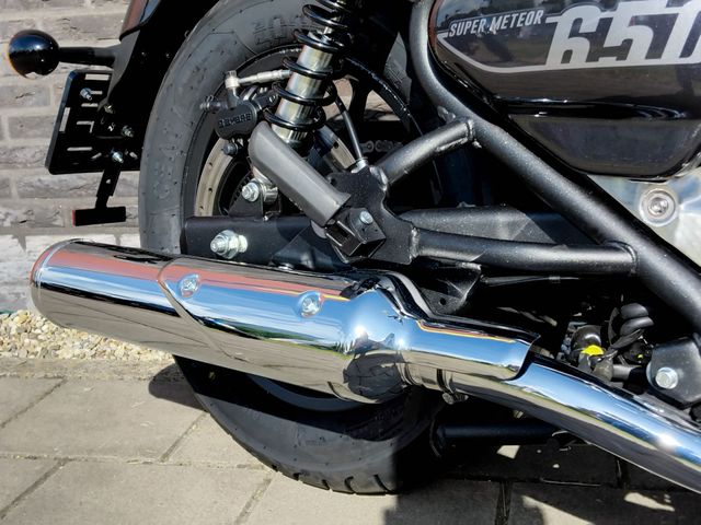 royal-enfield - super-meteor-650