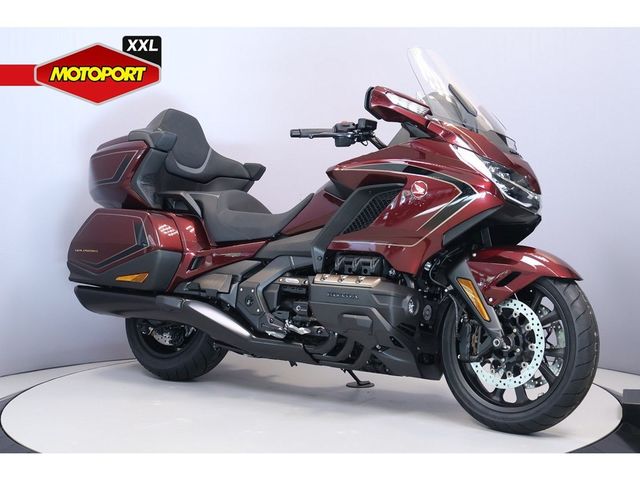 honda - gl-1800-goldwing-touring-deluxe
