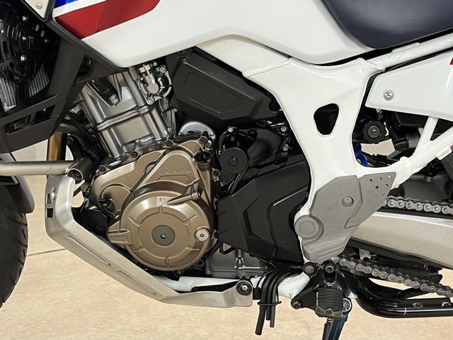 honda - crf-1000-l-africa-twin-dct