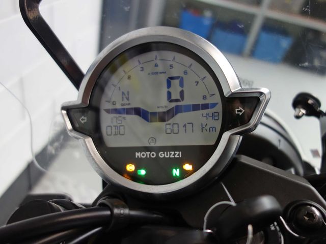moto-guzzi - v-7