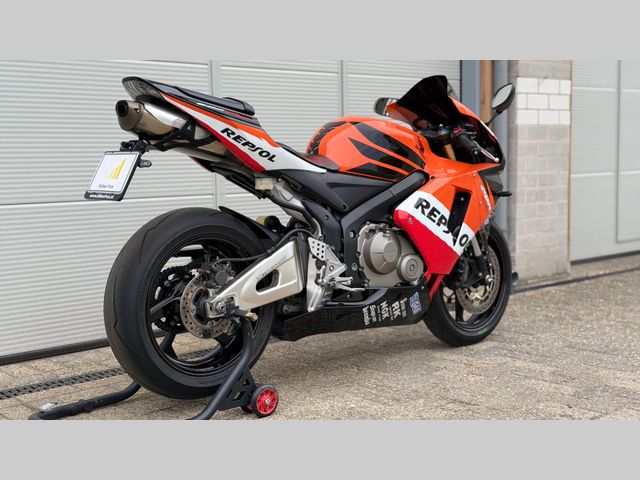 honda - cbr-600-rr