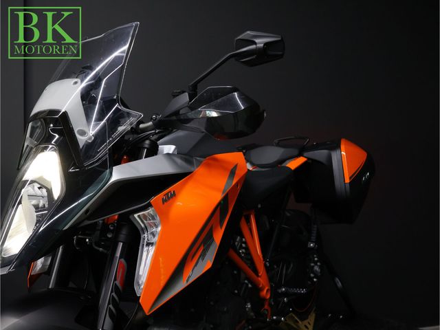 ktm - 1290-super-duke-gt