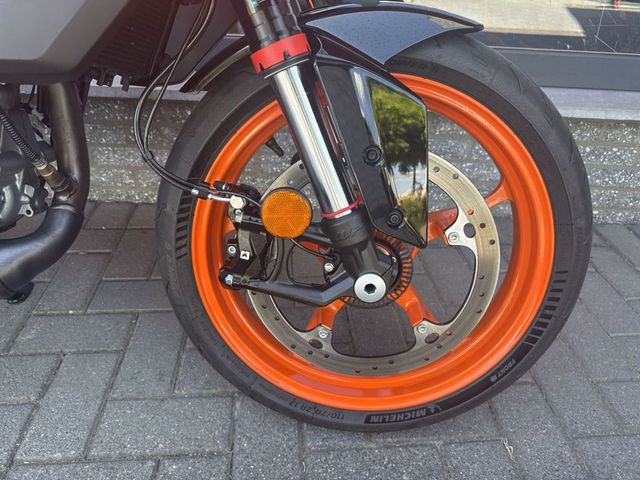 ktm - 390-duke-abs