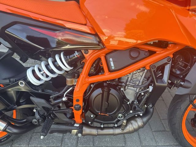 ktm - 390-duke-abs