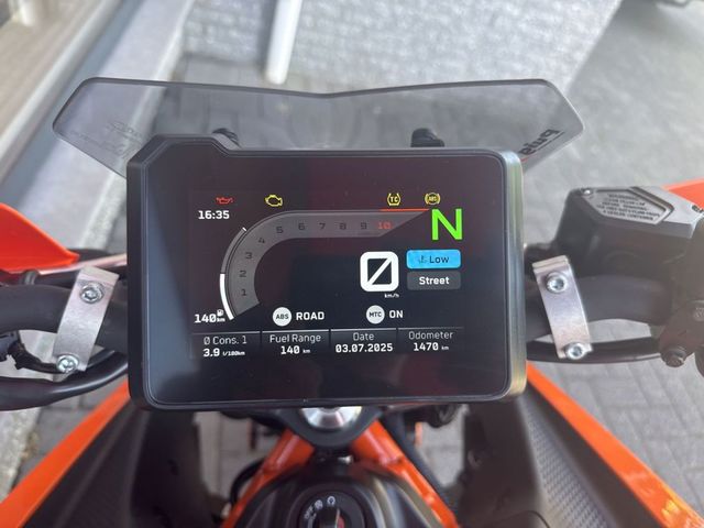 ktm - 390-duke-abs