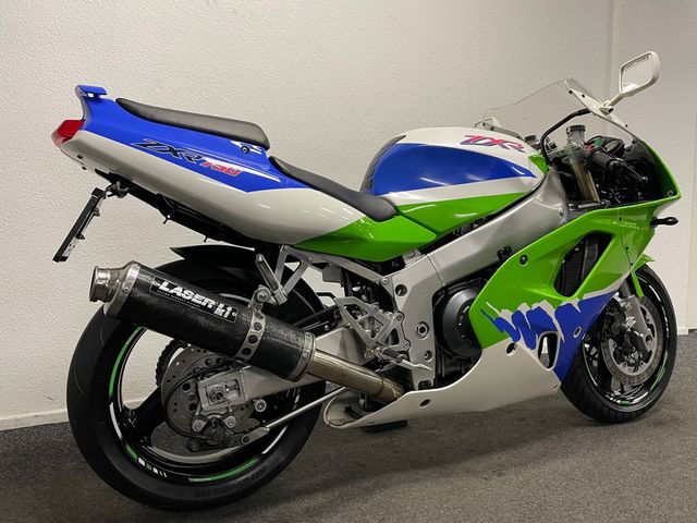 kawasaki - zxr-750