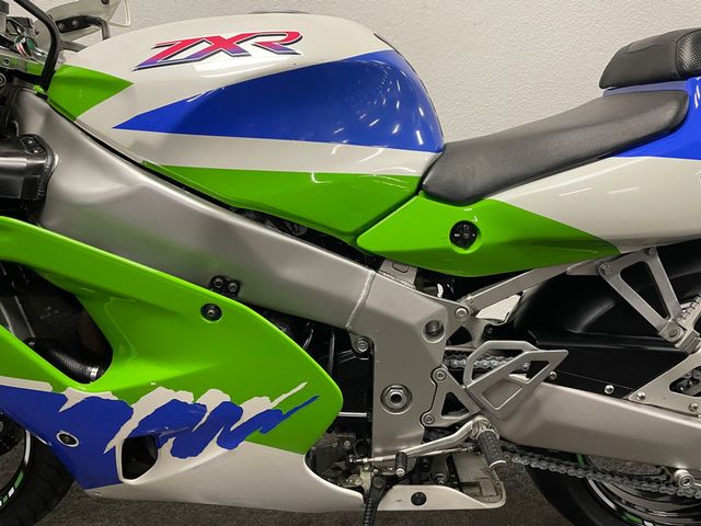 kawasaki - zxr-750