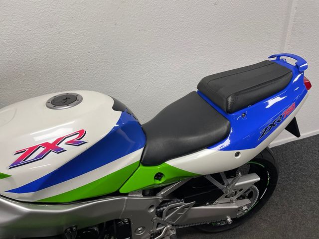 kawasaki - zxr-750